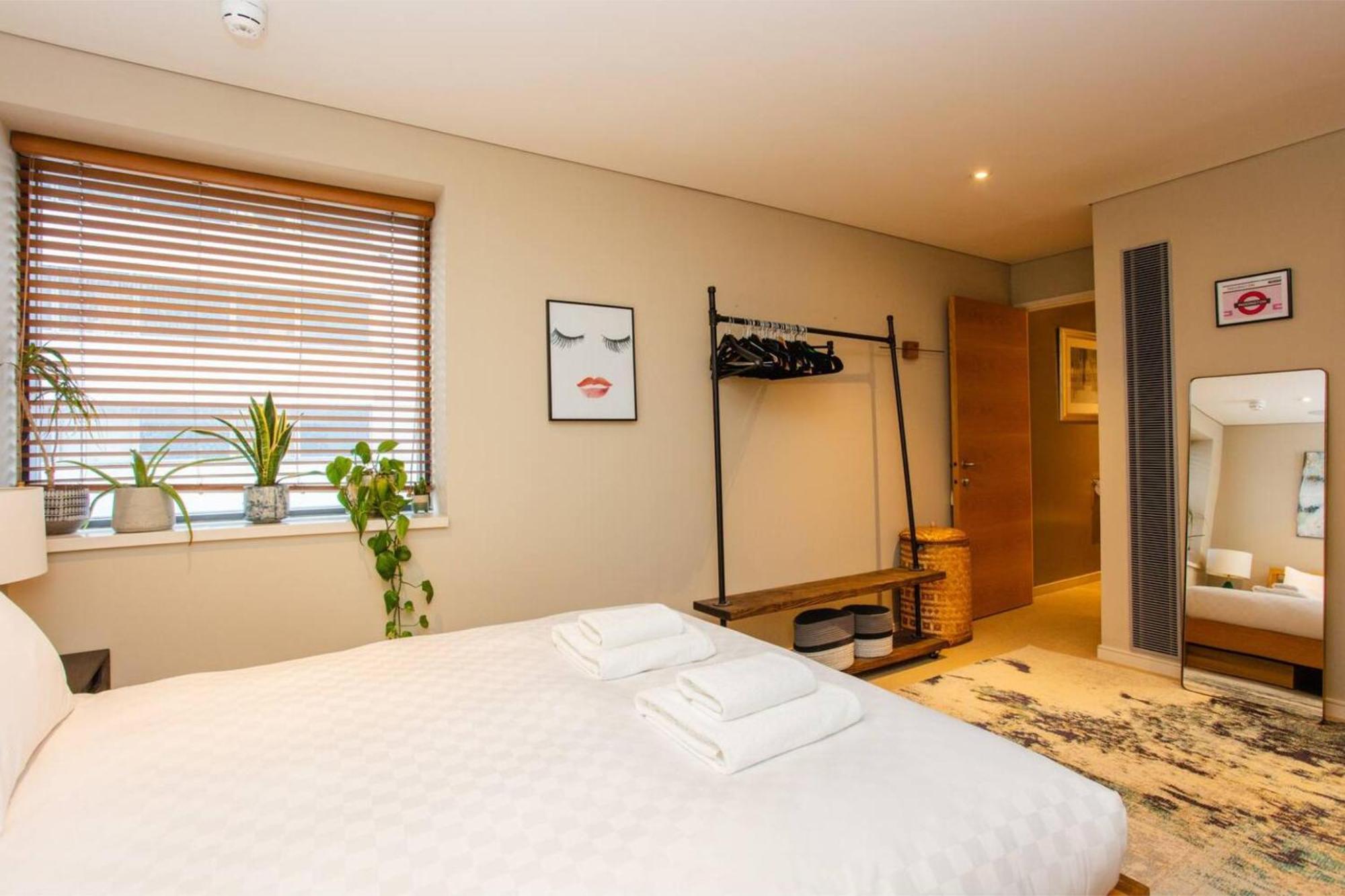 Modern 3 Bedroom Apartment In Paddington لندن المظهر الخارجي الصورة